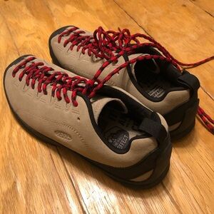 KEEN Jasper Sued Sneakers Size 10 women’s in Silver Mink